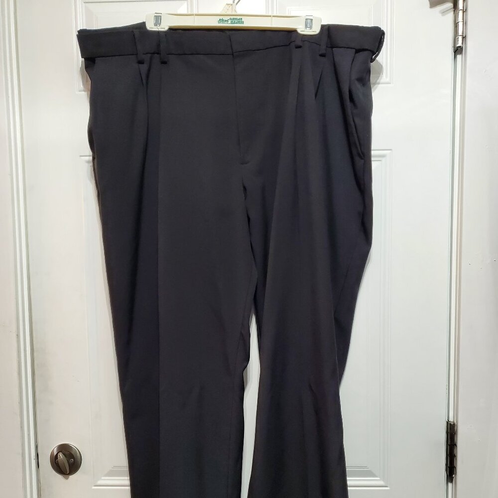 Van Heusen Men's Black Dress Pants size 44 x 30